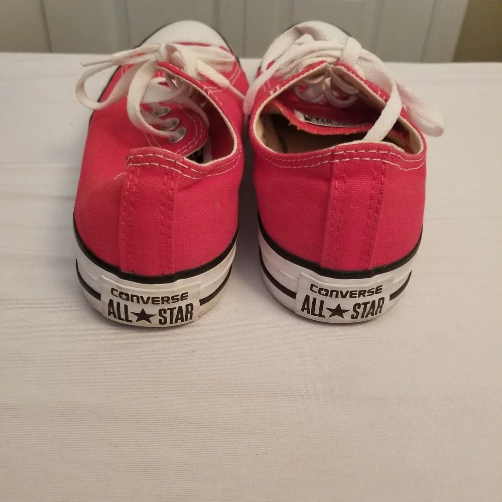 Converse Chuck Taylor All Star Low Top Red Canvas Sneakers American Flag CharmW8 - Picture 9 of 9